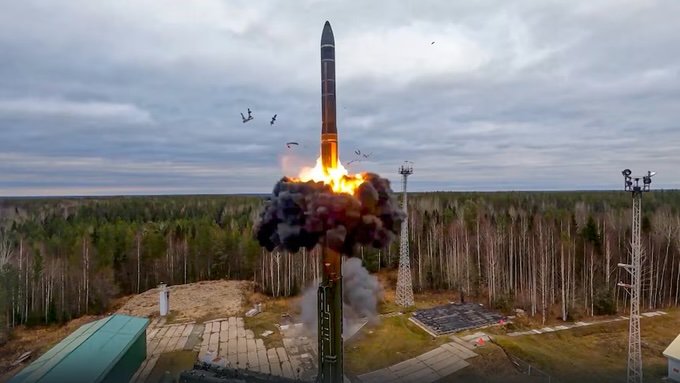 Oreshnik missile strike Lviv aviation plant January 2026